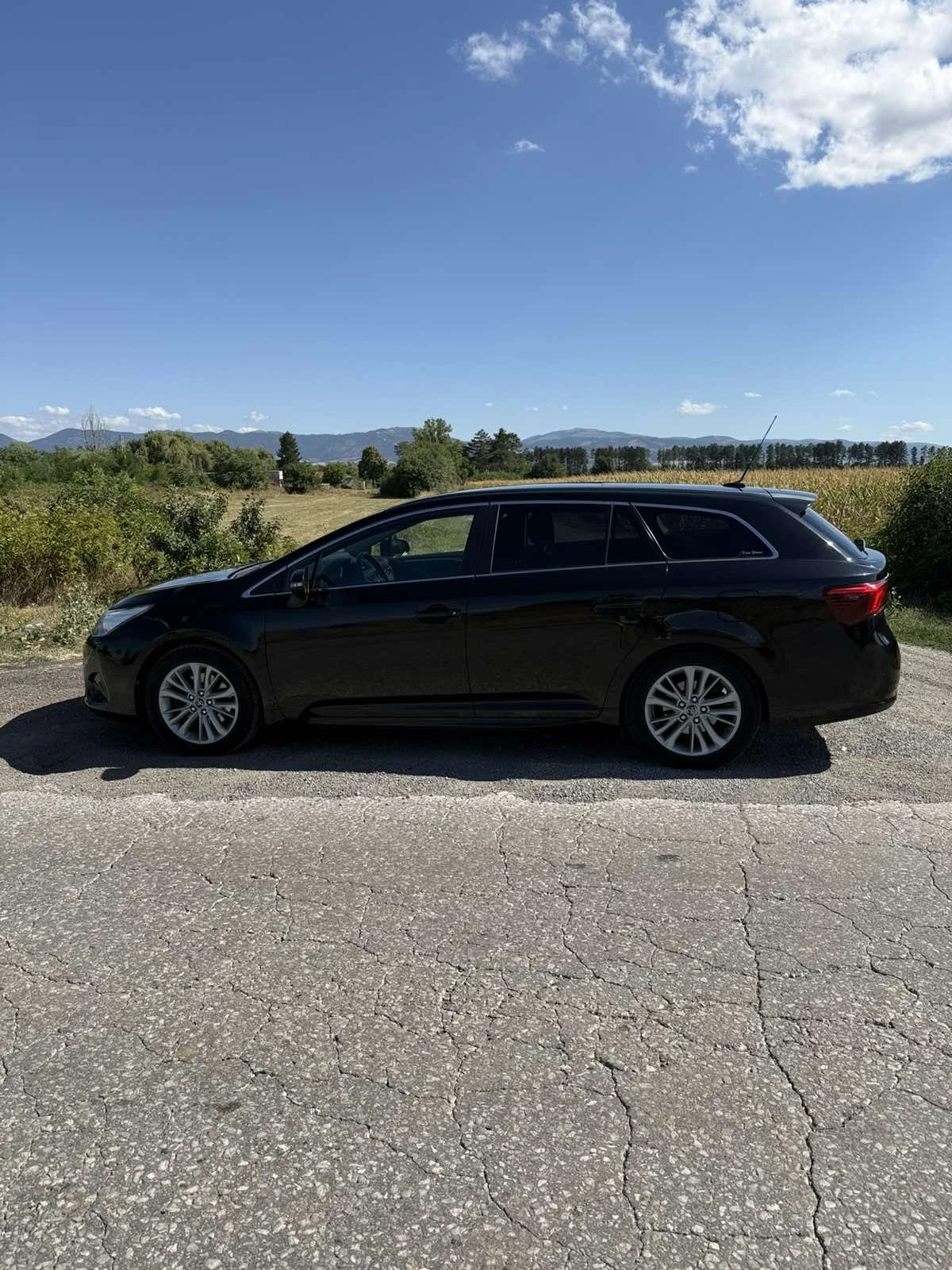 Toyota Avensis, снимка 8 - Автомобили и джипове - 55682758