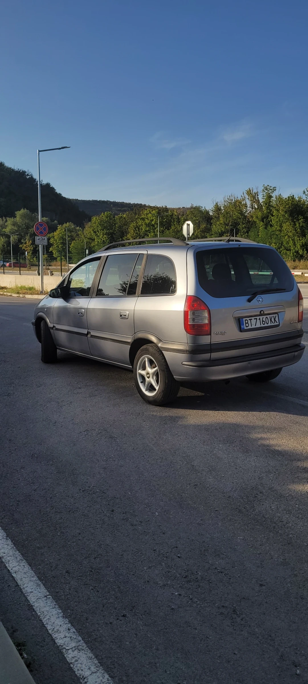 Opel Zafira 2.0, снимка 4 - Автомобили и джипове - 55877956