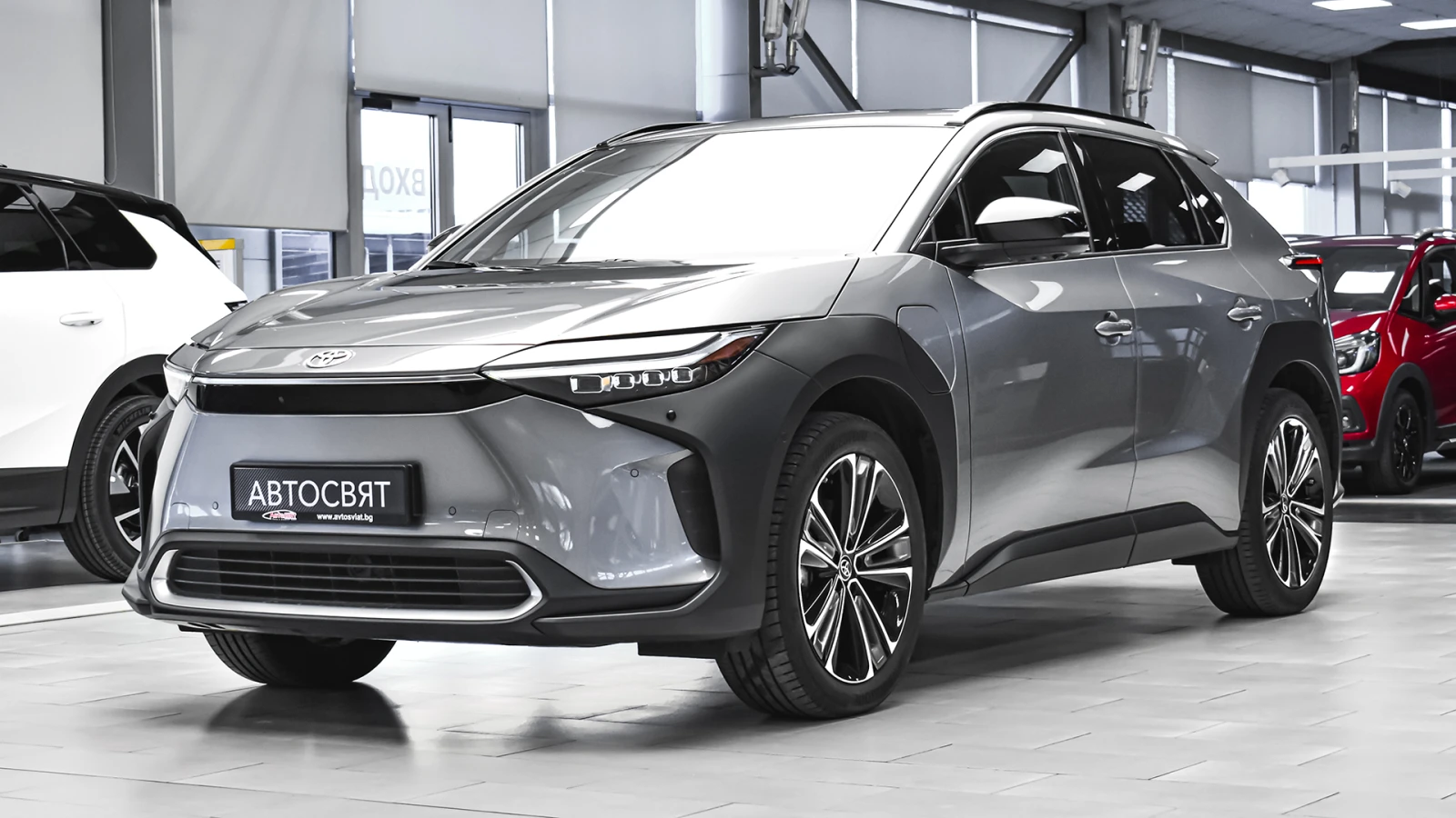 Toyota bZ4X Executive 71.4 kWh BEV 4x4, снимка 4 - Автомобили и джипове - 56131813