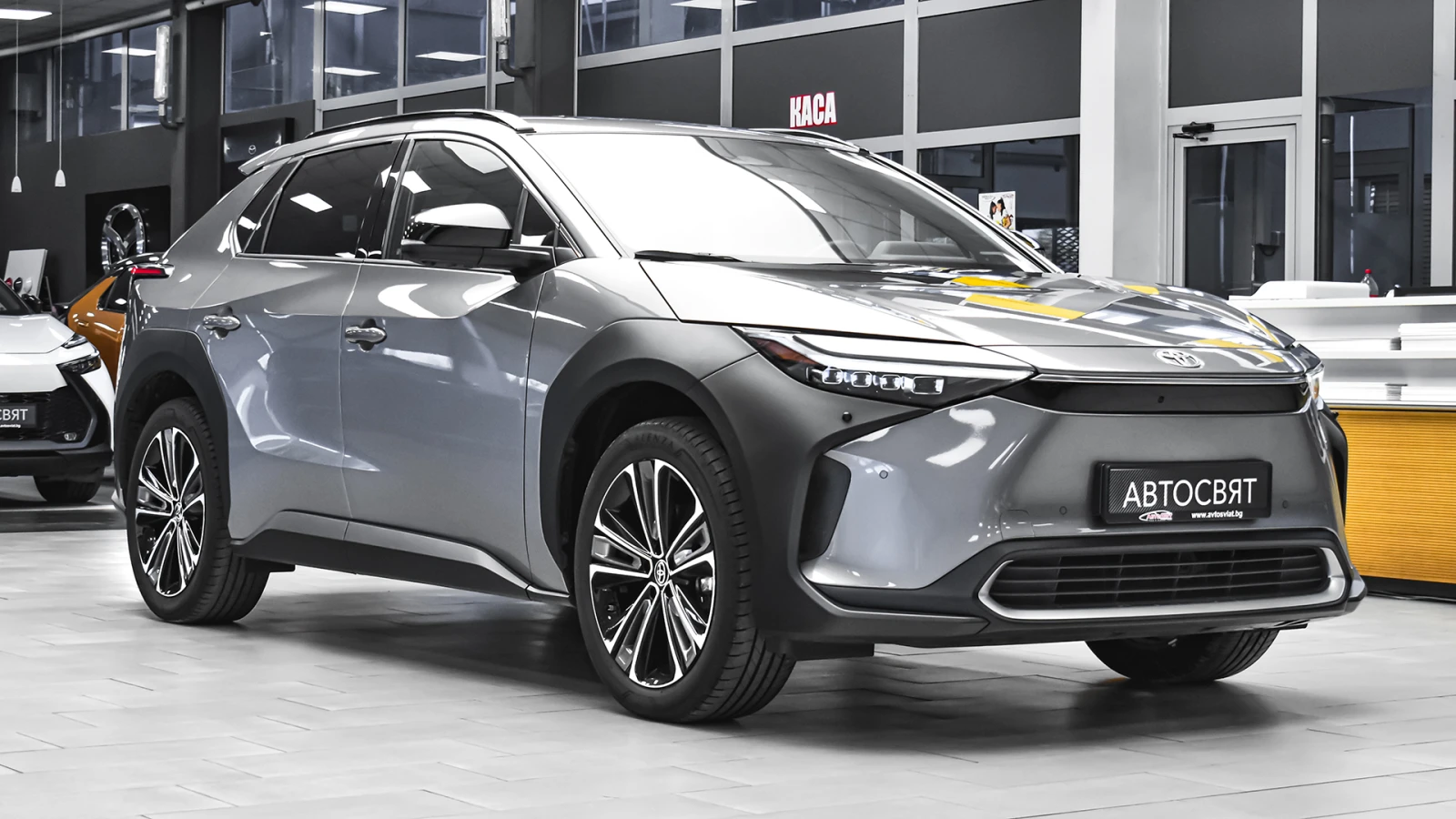 Toyota bZ4X Executive 71.4 kWh BEV 4x4, снимка 5 - Автомобили и джипове - 56131813