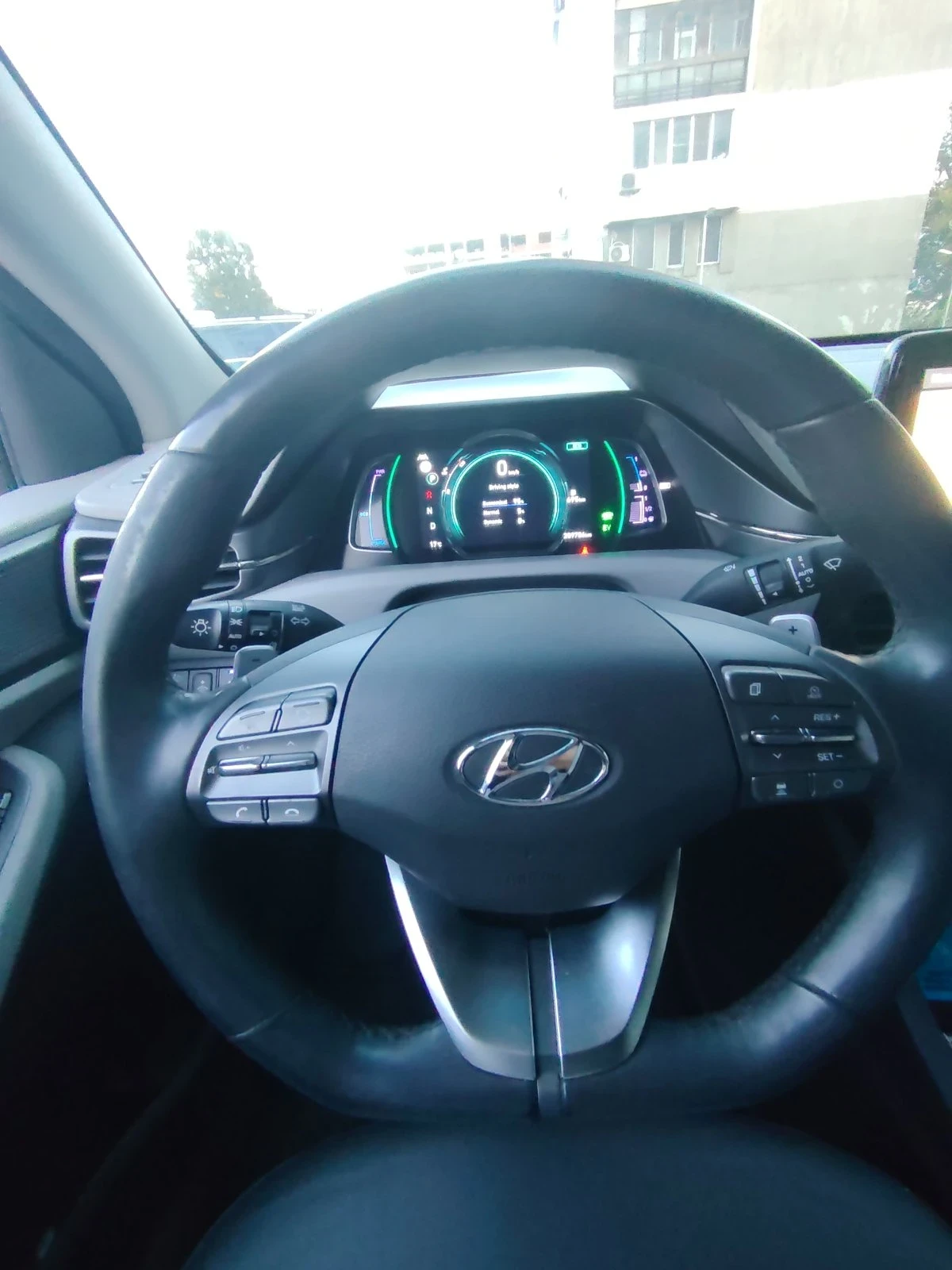 Hyundai Ioniq PLUG-IN, Premium, снимка 7 - Автомобили и джипове - 56334532