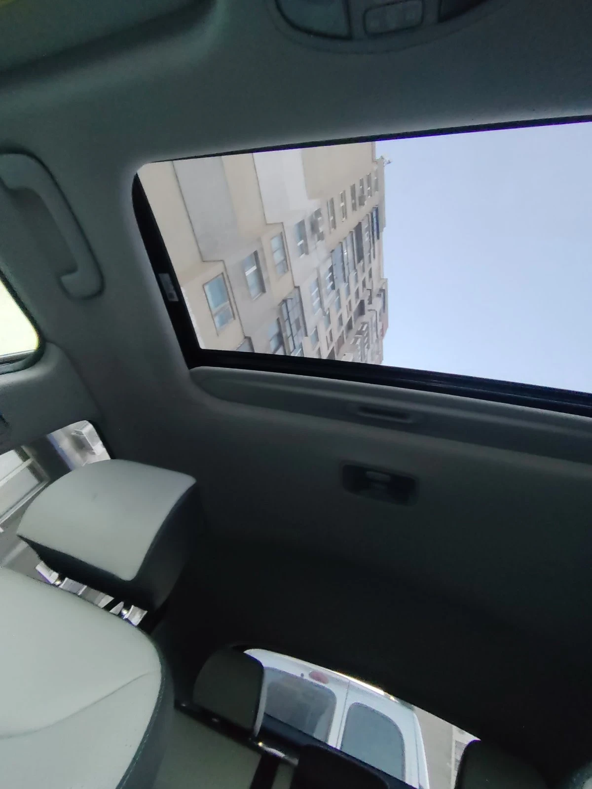 Hyundai Ioniq PLUG-IN, Premium, снимка 14 - Автомобили и джипове - 56334532