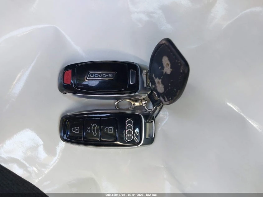 Audi E-Tron Premium Plus, снимка 11 - Автомобили и джипове - 56405821