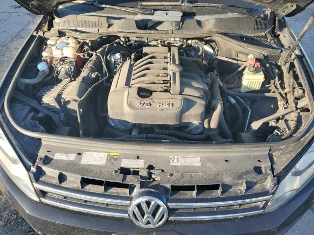 VW Touareg V6, снимка 12 - Автомобили и джипове - 47344044