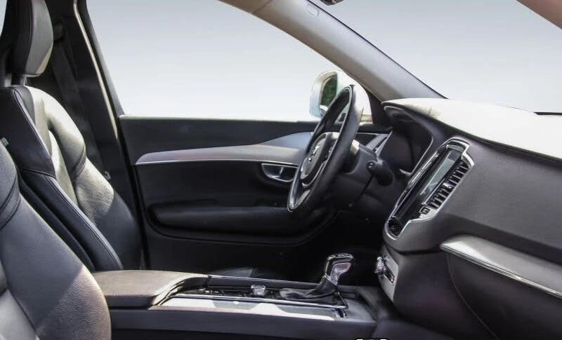 Volvo Xc90 2.0 T5 Momentum 4X4, снимка 10 - Автомобили и джипове - 55056992