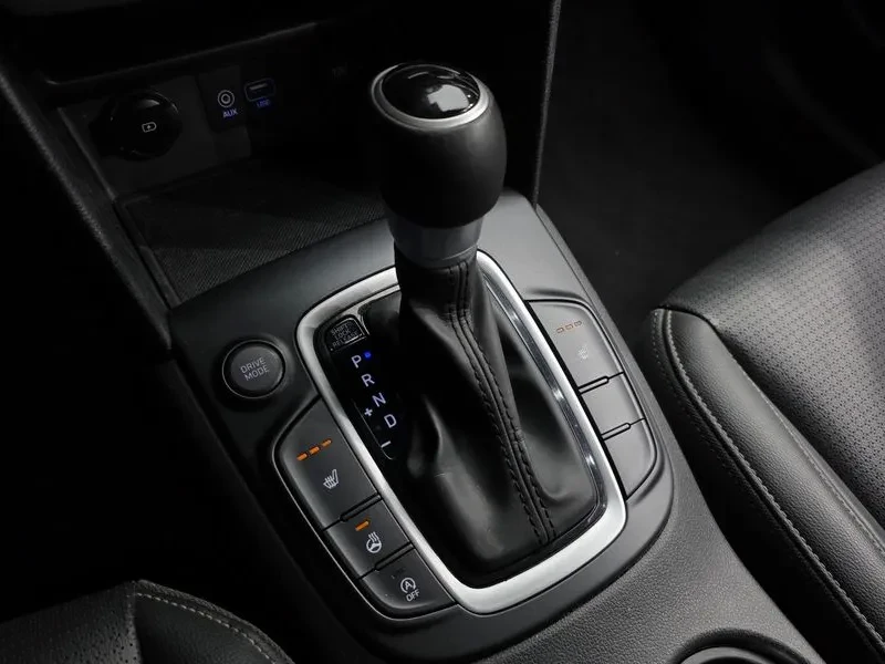 Hyundai Kona 1.6 2WD MODERN CHOICE, снимка 9 - Автомобили и джипове - 55217572