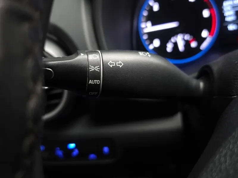 Hyundai Kona 1.6 2WD MODERN CHOICE, снимка 17 - Автомобили и джипове - 55217572