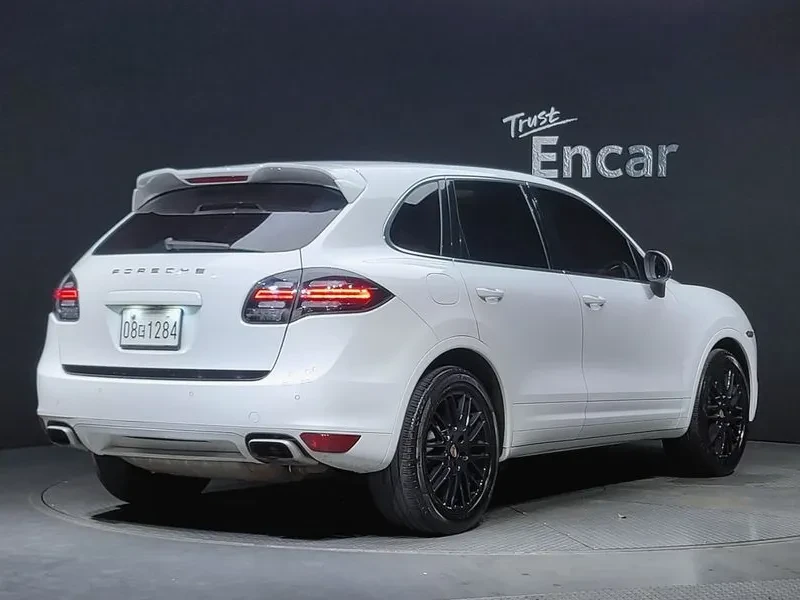 Porsche Cayenne 3.0 S Hybrid 958, снимка 2 - Автомобили и джипове - 55889010