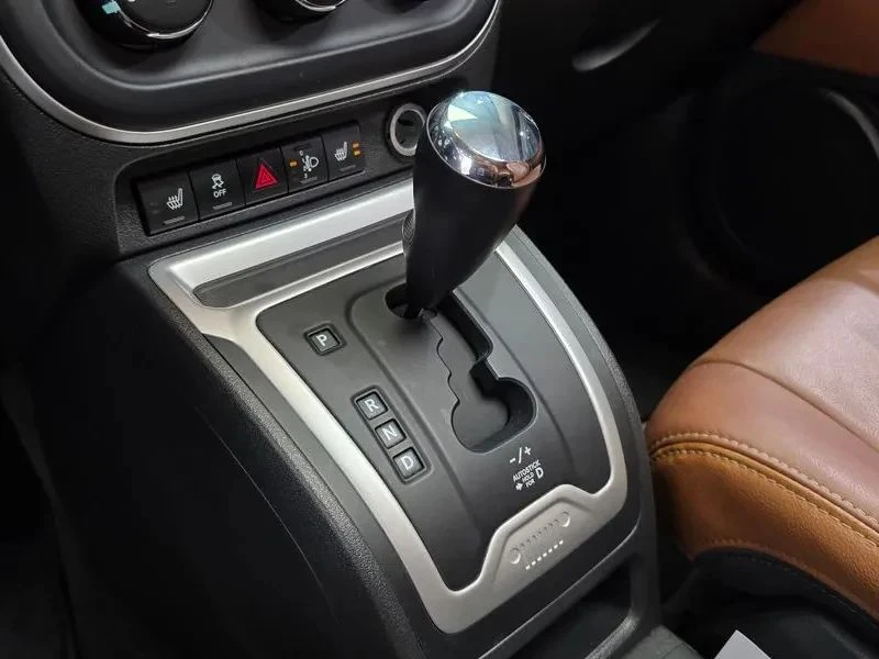 Jeep Compass, снимка 9 - Автомобили и джипове - 56733490