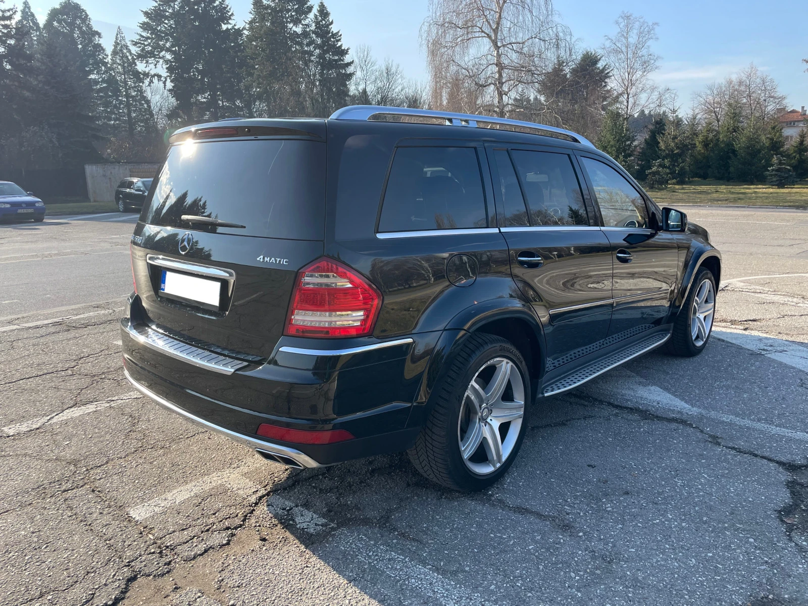 Mercedes-Benz GL 550 - изображение 6