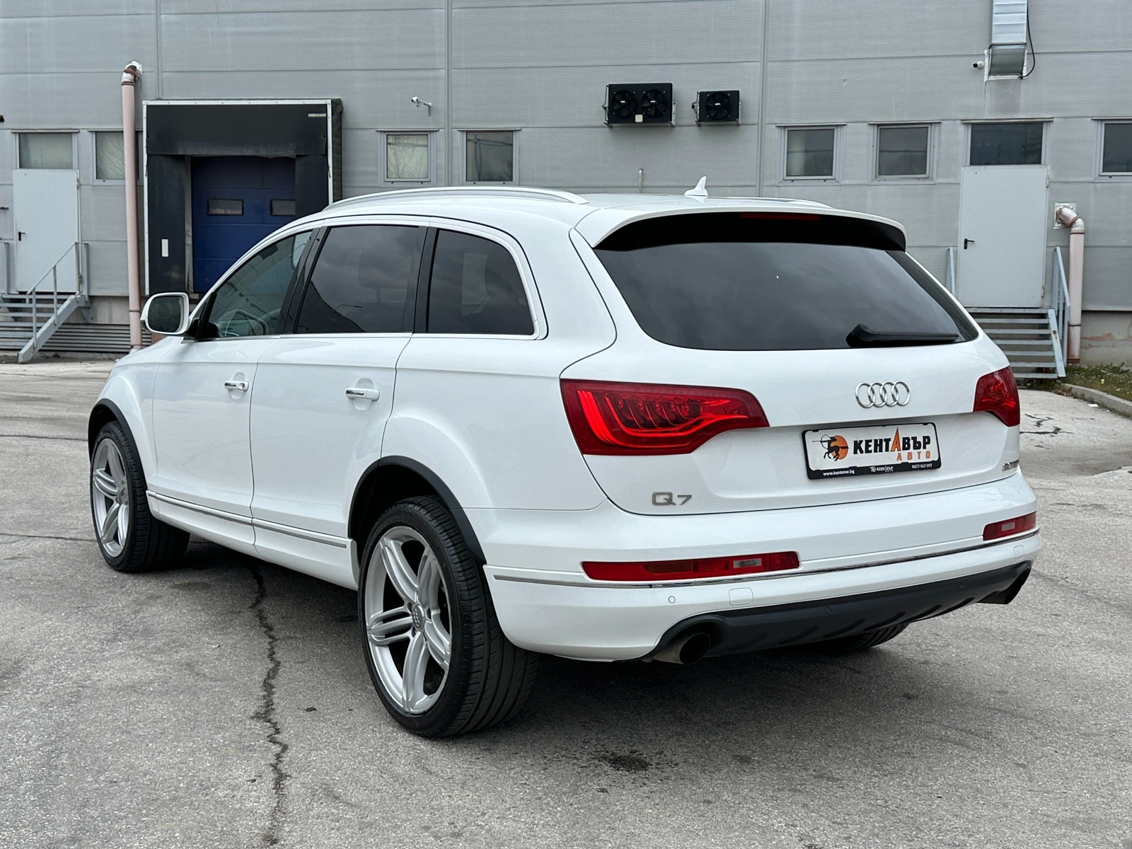 Audi Q7, снимка 3 - Автомобили и джипове - 53922499