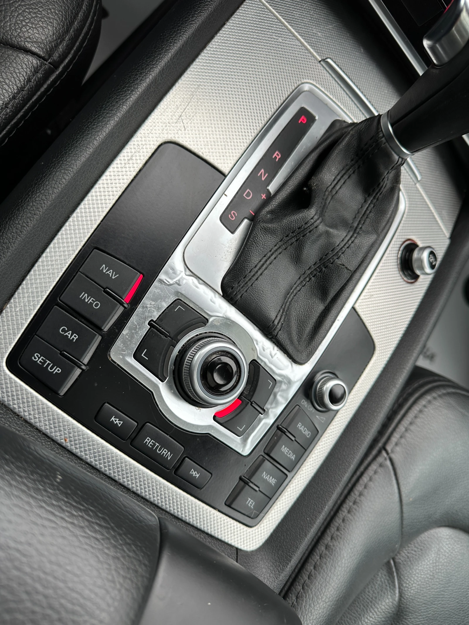 Audi Q7, снимка 11 - Автомобили и джипове - 53922499