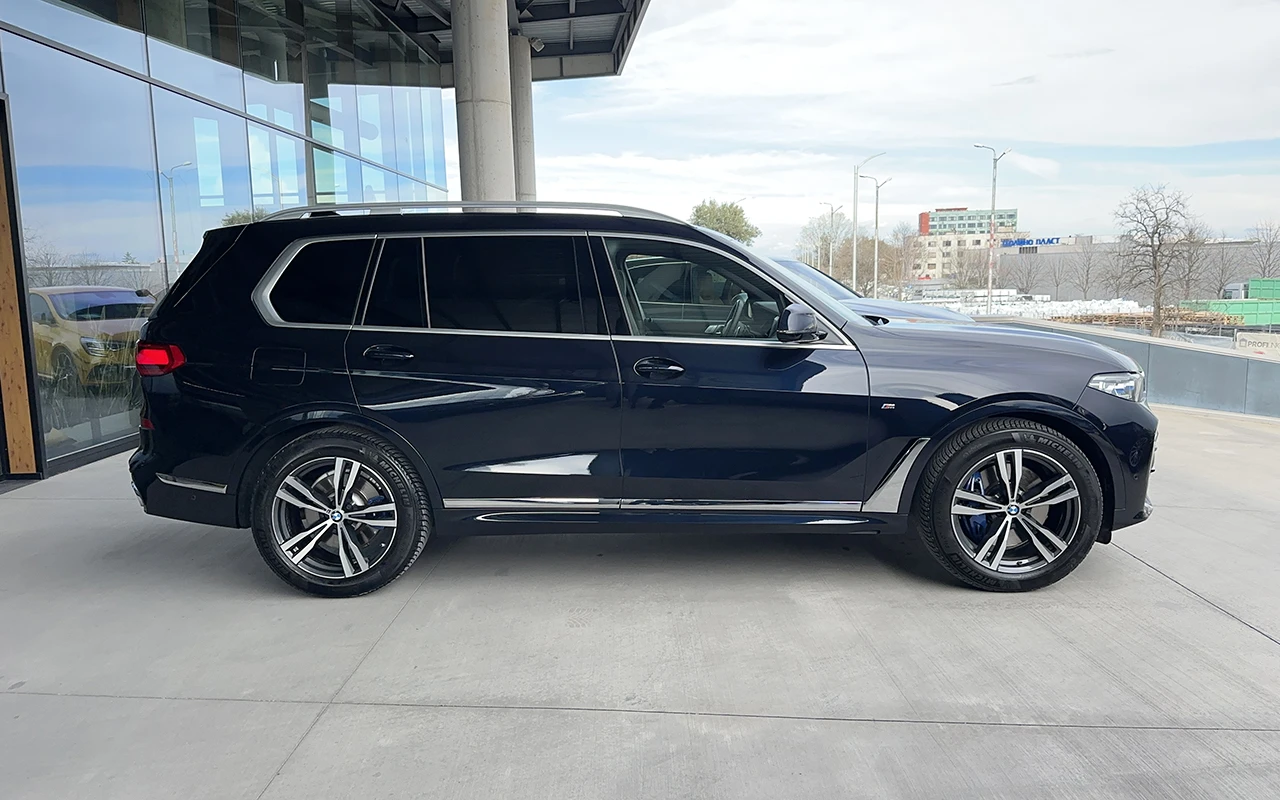 BMW X7 xDrive40i M Sport, снимка 3 - Автомобили и джипове - 54113984