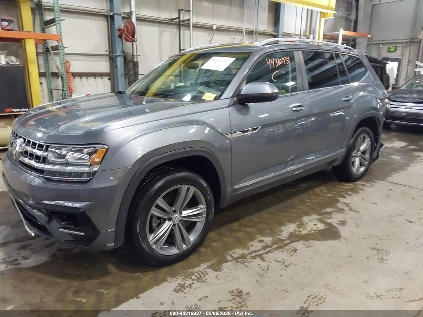 VW Atlas Volkswagen 3.6L V6 Se W/Technology, снимка 2 - Автомобили и джипове - 54141687