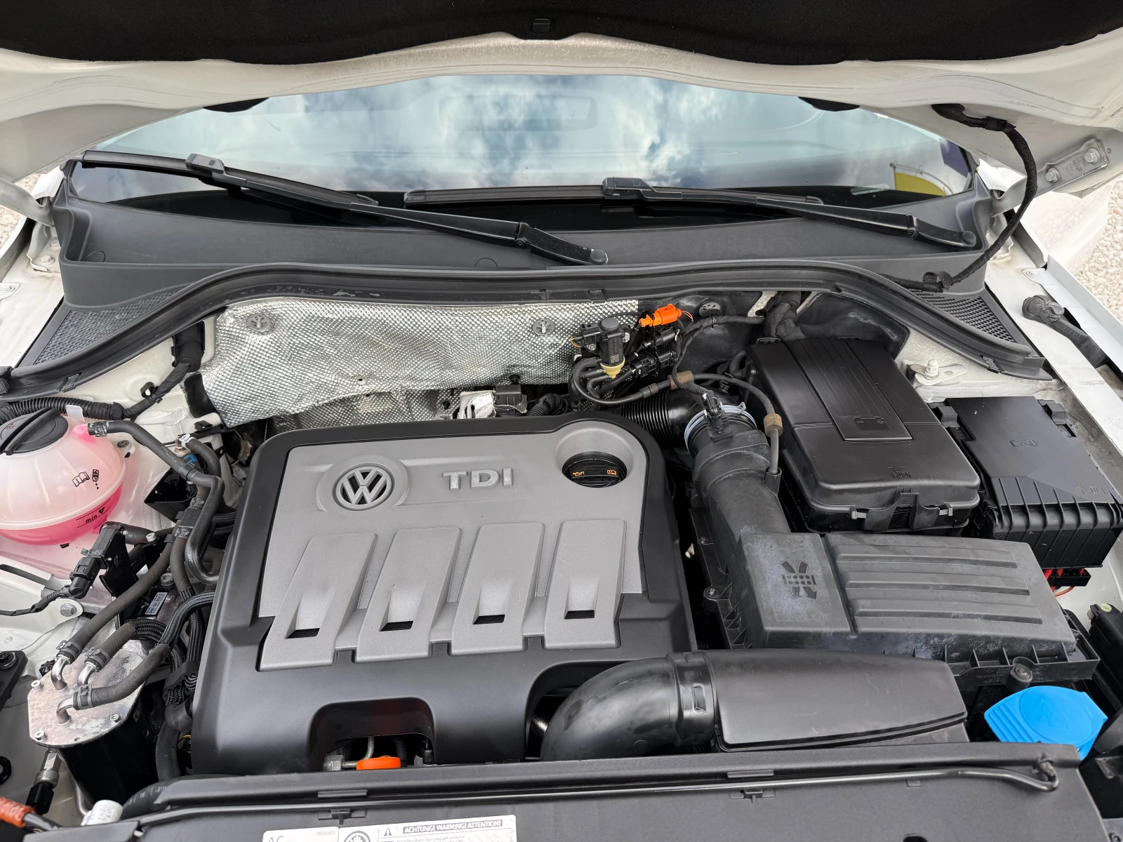 VW Tiguan 2.0 TDI НОВ ВНОС !! FACE LIFT !! ЕВРО 5 !! , снимка 17 - Автомобили и джипове - 55776512