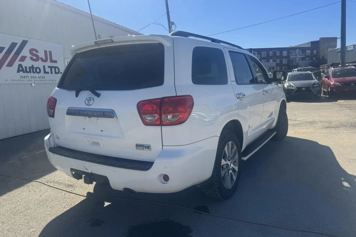 Toyota Sequoia LIMITED * FACELIFT * 4WD * TV * 8 ����� * CARFAX  | Mobile.bg � ����������� 3