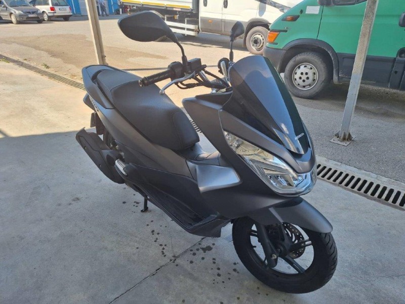 Honda Pcx, снимка 2 - Мотоциклети и мототехника - 46561670