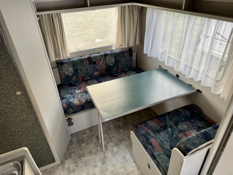 Каравана Chateau DELTA 3900 TZ, снимка 10 - Каравани и кемпери - 52638519