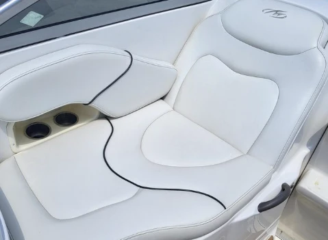 Моторна яхта Monterey 250CR - изображение 10