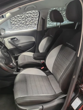 VW Polo CROSS* 1.6TDI* 105ps* РЕГ* EURO5* ПОДГРЕВ* МУЛТИ* , снимка 10