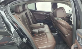 BMW 530 М ПАКЕТ/xDrive Luxury Plus/ОБДУХ/ХЕДЪП/ДИСТРОНИК/, снимка 11