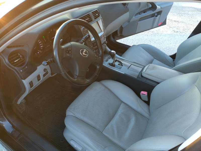 Lexus IS 250, снимка 10 - Автомобили и джипове - 45847054