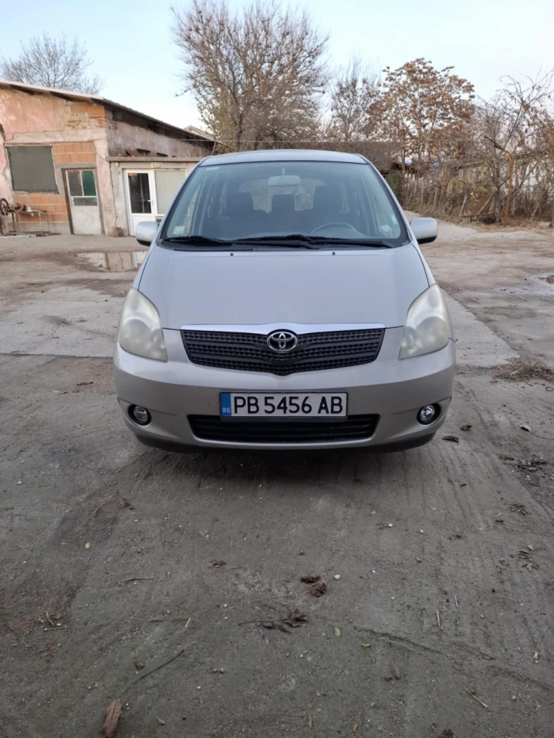 Toyota Corolla verso 1.8, снимка 1 - Автомобили и джипове - 48056772