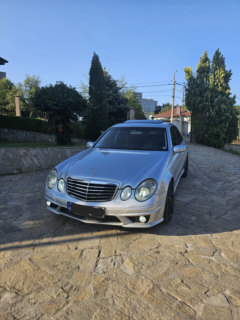 Mercedes-Benz E 320 AMG пакет, снимка 1 - Автомобили и джипове - 49098071