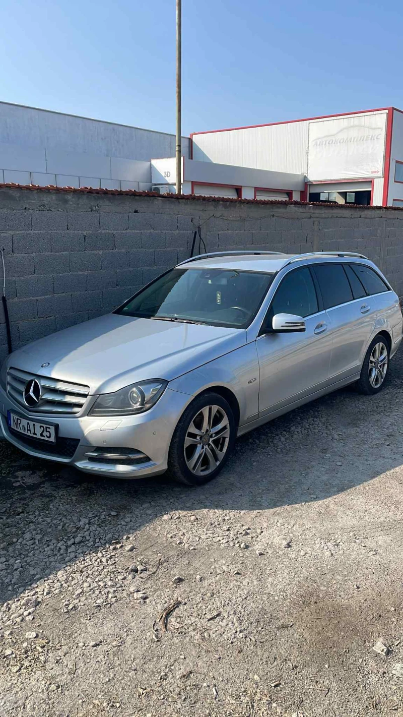 Mercedes-Benz C 220, снимка 7 - Автомобили и джипове - 50818016