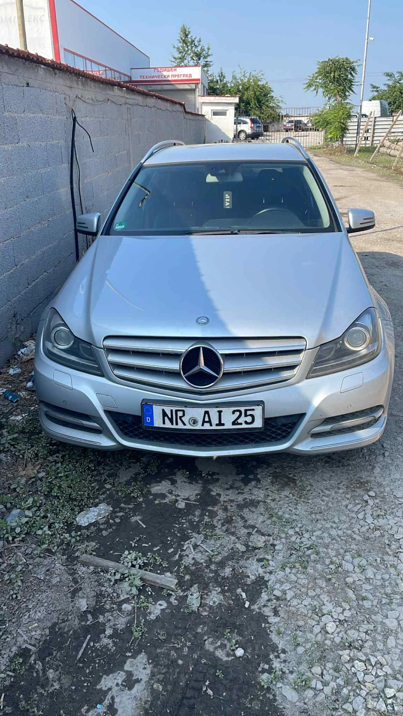 Mercedes-Benz C 220