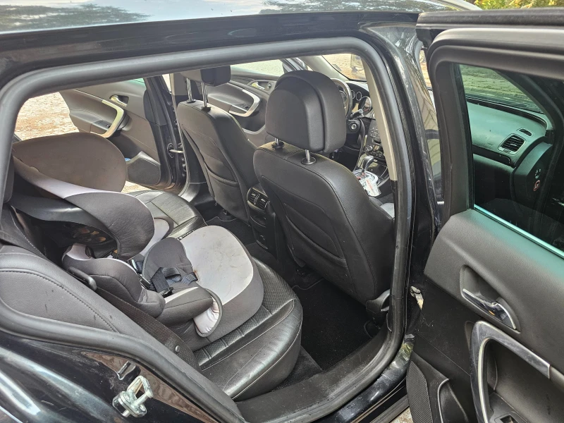 Opel Insignia, снимка 7 - Автомобили и джипове - 52033850