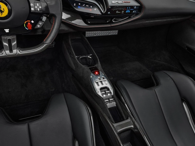 Ferrari SF 90 SPIDER/ASSETTO FIORANO/CARBON/CERAMIC/CAMERA/, снимка 12 - Автомобили и джипове - 52234927