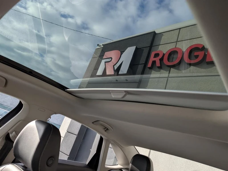 VW Jetta * HIGHLINE* АвтоКредит* (ЦЕНА ДО БГ), снимка 14 - Автомобили и джипове - 52817109