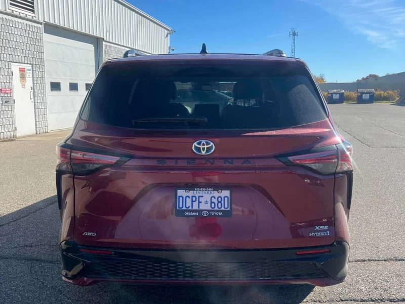 Toyota Sienna * AWD * CARFAX * БЕЗ ПЪРВОНАЧАЛНА ВНОСКА, снимка 4 - Автомобили и джипове - 52967437