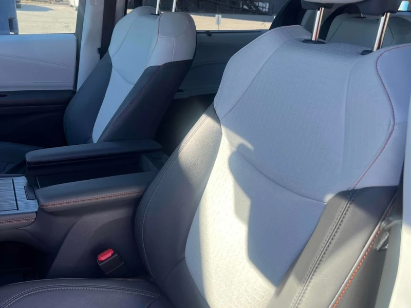 Toyota Sienna * AWD * CARFAX * БЕЗ ПЪРВОНАЧАЛНА ВНОСКА, снимка 10 - Автомобили и джипове - 52967437