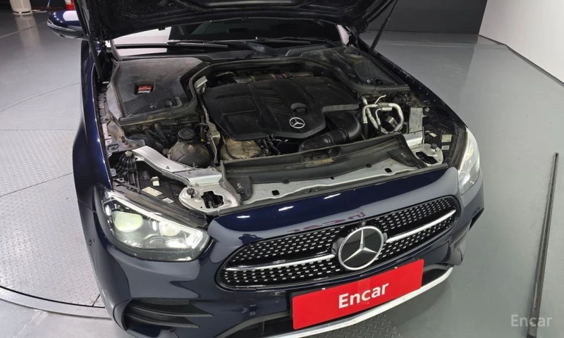 Mercedes-Benz E 220, снимка 6 - Автомобили и джипове - 53330916