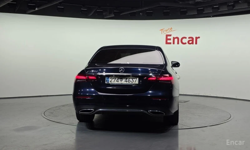 Mercedes-Benz E 220, снимка 4 - Автомобили и джипове - 53330916