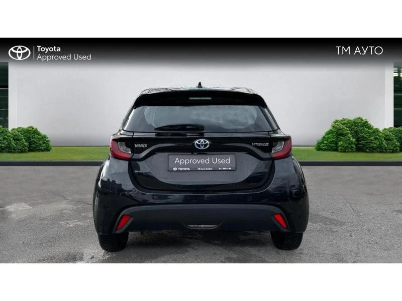 Toyota Yaris 1.5HSD Dynamic, снимка 4 - Автомобили и джипове - 48586459