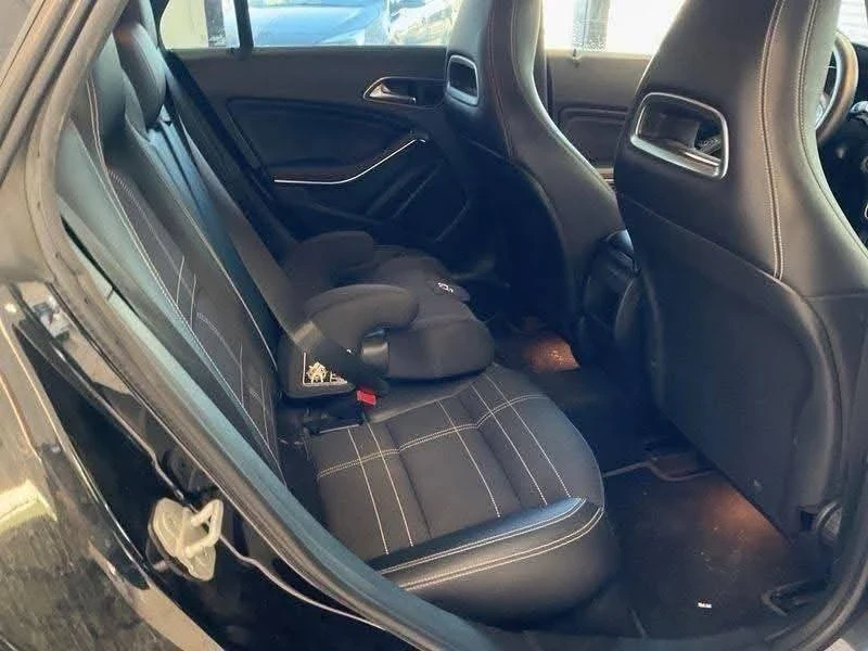 Mercedes-Benz CLA 200  - изображение 6