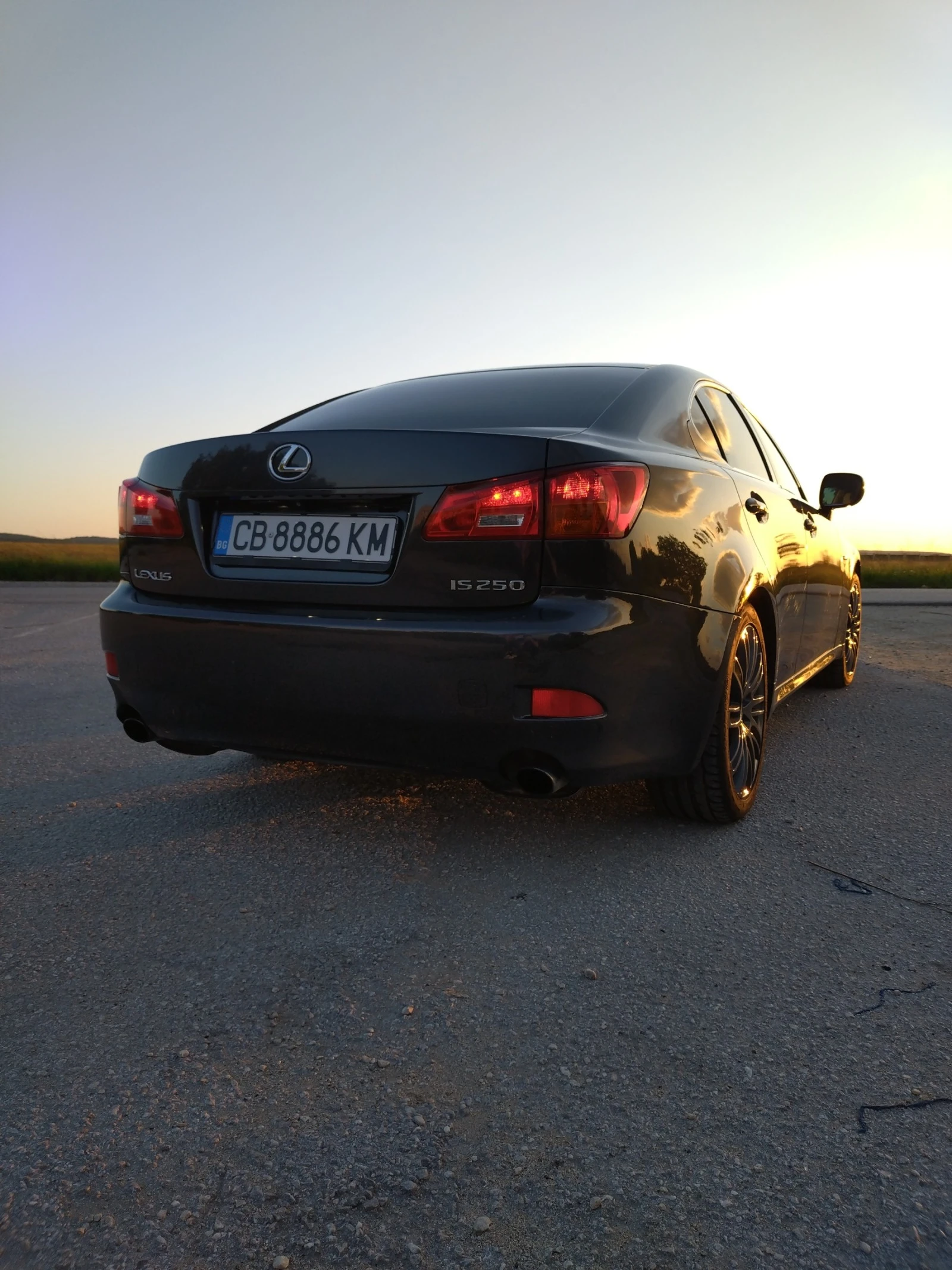 Lexus IS 250 - изображение 8