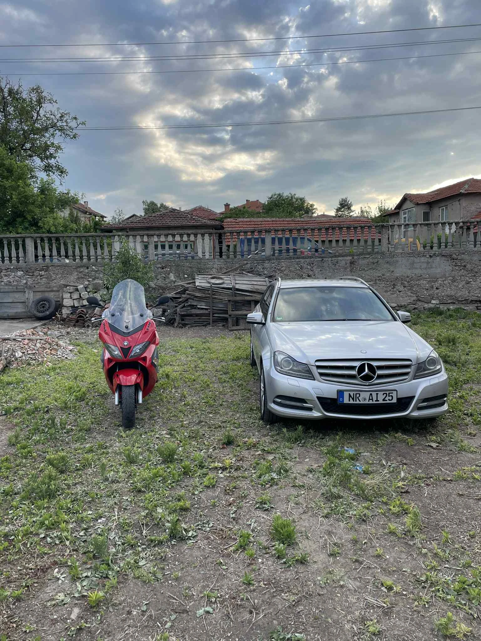 Mercedes-Benz C 220  - изображение 9