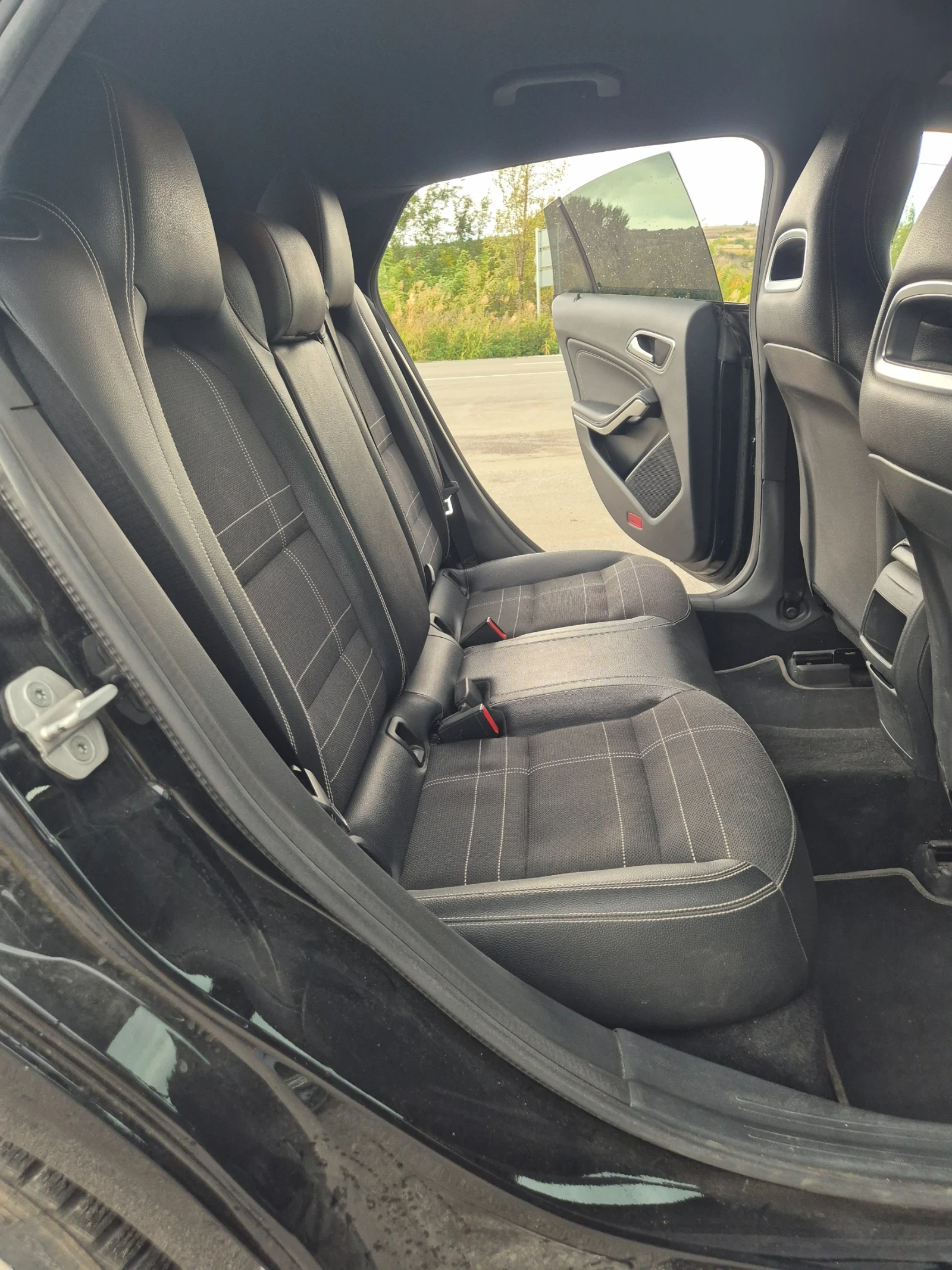 Mercedes-Benz CLA 200  - изображение 2