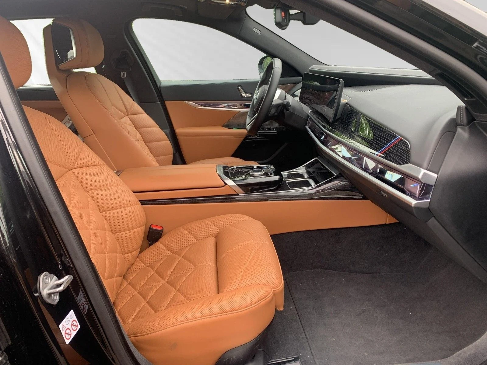 BMW i7 eDRIVE50 M-SPORT PAKET HEAD UP PANO B&W | Mobile.bg � ����������� 11