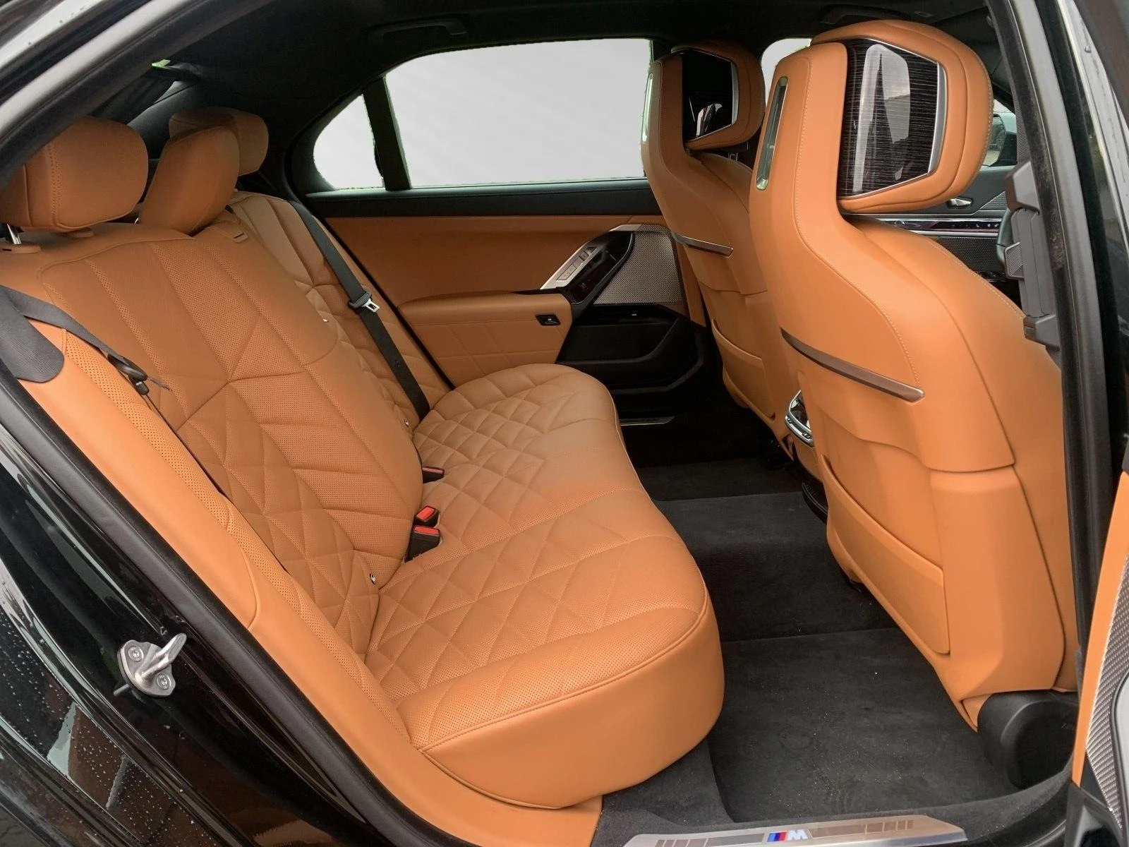 BMW i7 eDRIVE50 M-SPORT PAKET HEAD UP PANO B&W | Mobile.bg � ����������� 14