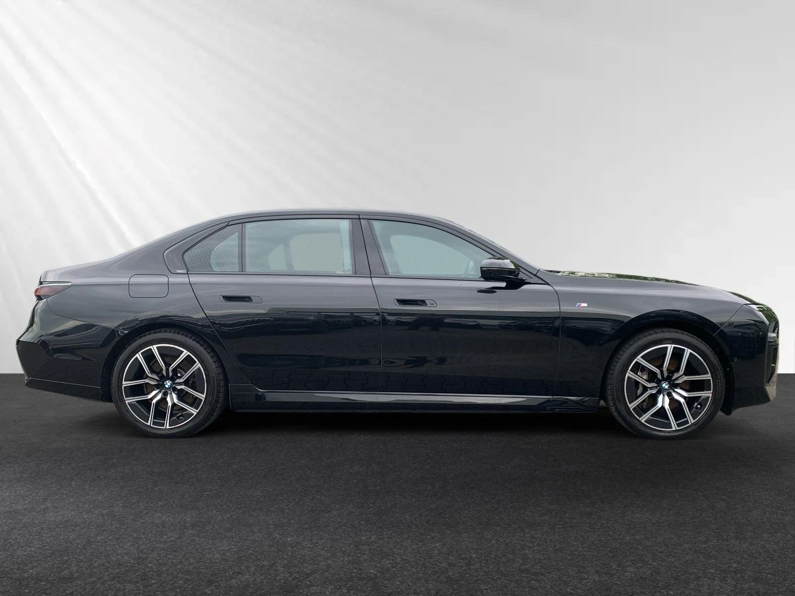 BMW i7 eDRIVE50 M-SPORT PAKET HEAD UP PANO B&W - изображение 4
