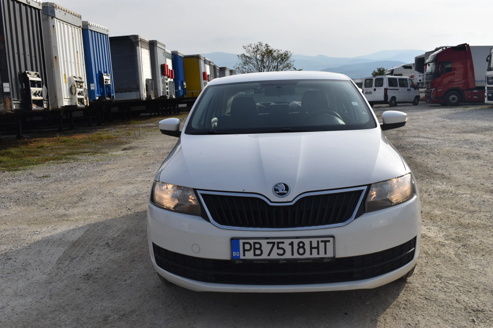 Skoda Rapid 1.6 TDI - изображение 9