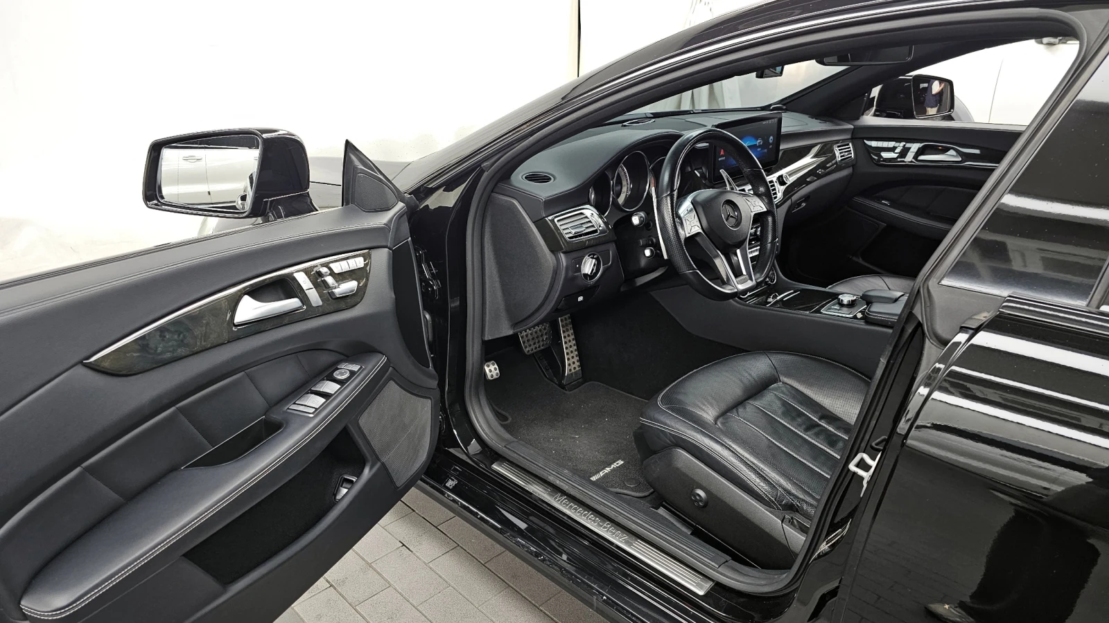 Mercedes-Benz CLS 350 AMG Sport Package - изображение 10
