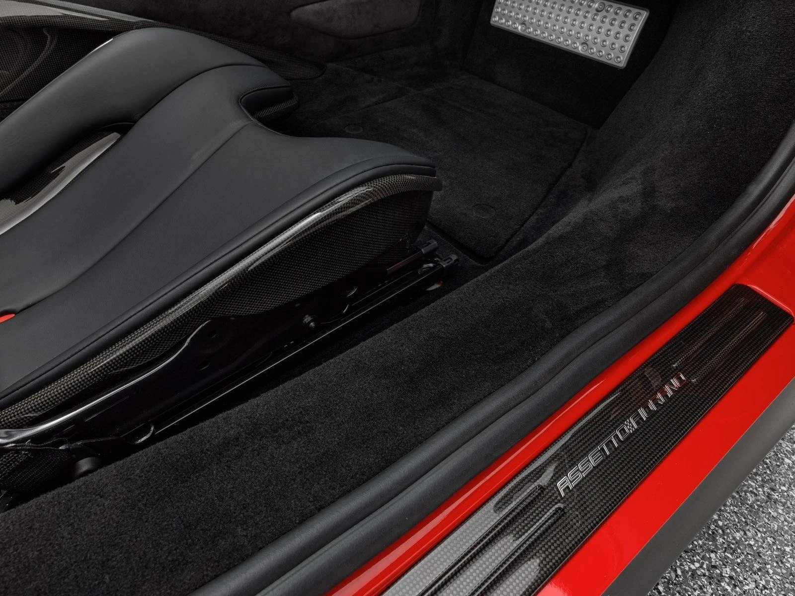 Ferrari SF 90 SPIDER/ASSETTO FIORANO/CARBON/CERAMIC/CAMERA/ | Mobile.bg   17