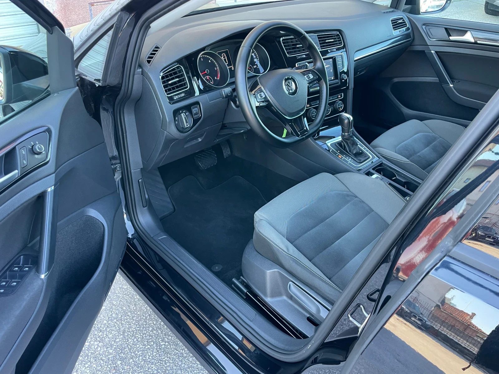 VW Golf GOLF 7 1.6TDI 105�.�. HIGHLINE  | Mobile.bg � ����������� 11