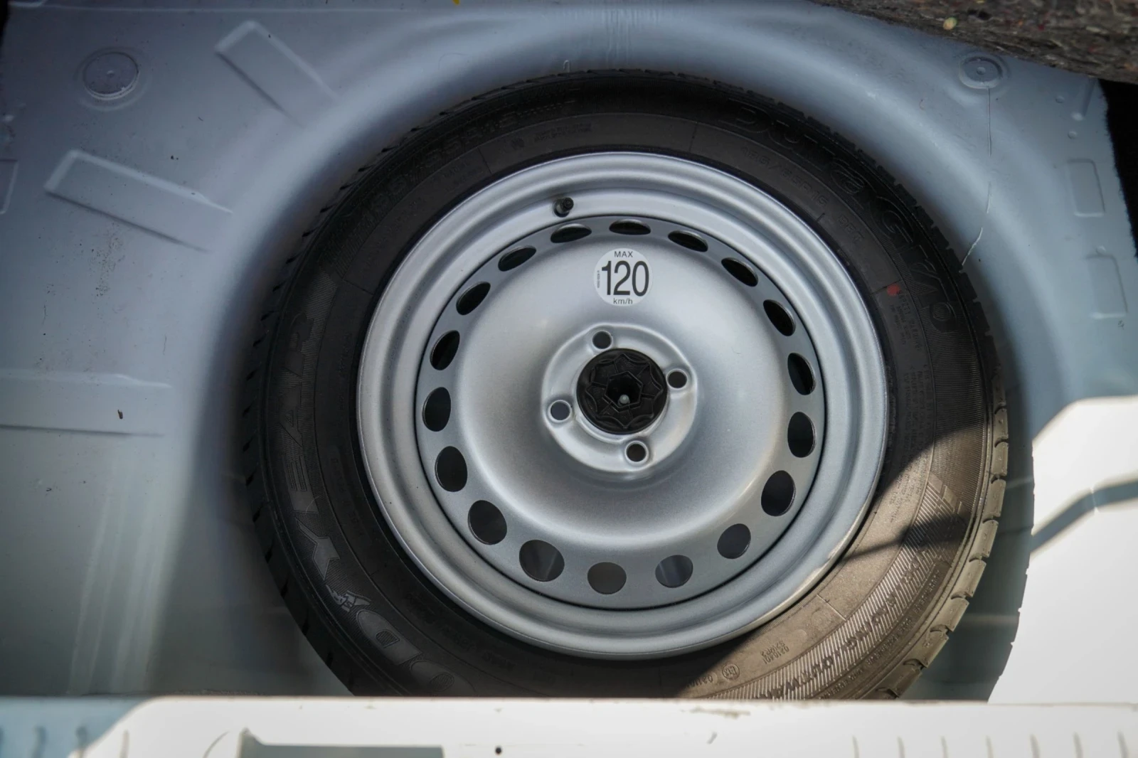 Dacia Sandero EURO-6 ЛИЗИНГ, снимка 16 - Автомобили и джипове - 53783874